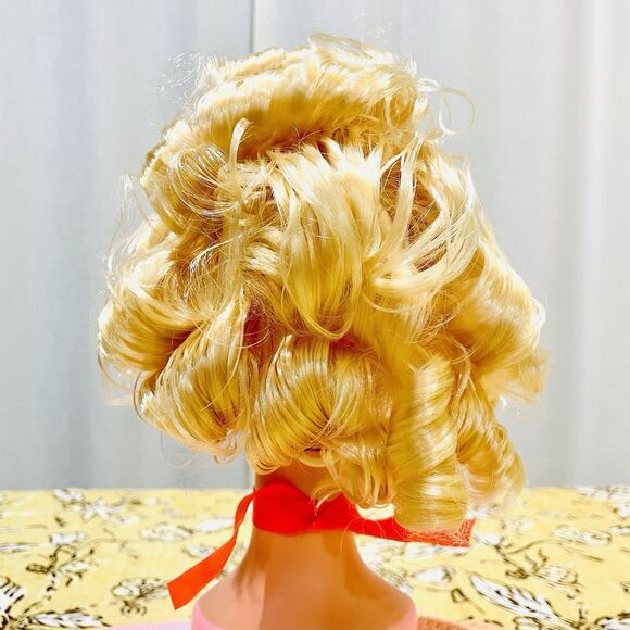 Vintage 1970s Barbie Beauty Center VTG Barbie 70s Original Barbie & Accessories - Picture 6 of 16